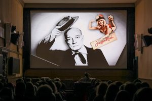 Neue Tonanlage für die Breitenseer Lichtspiele